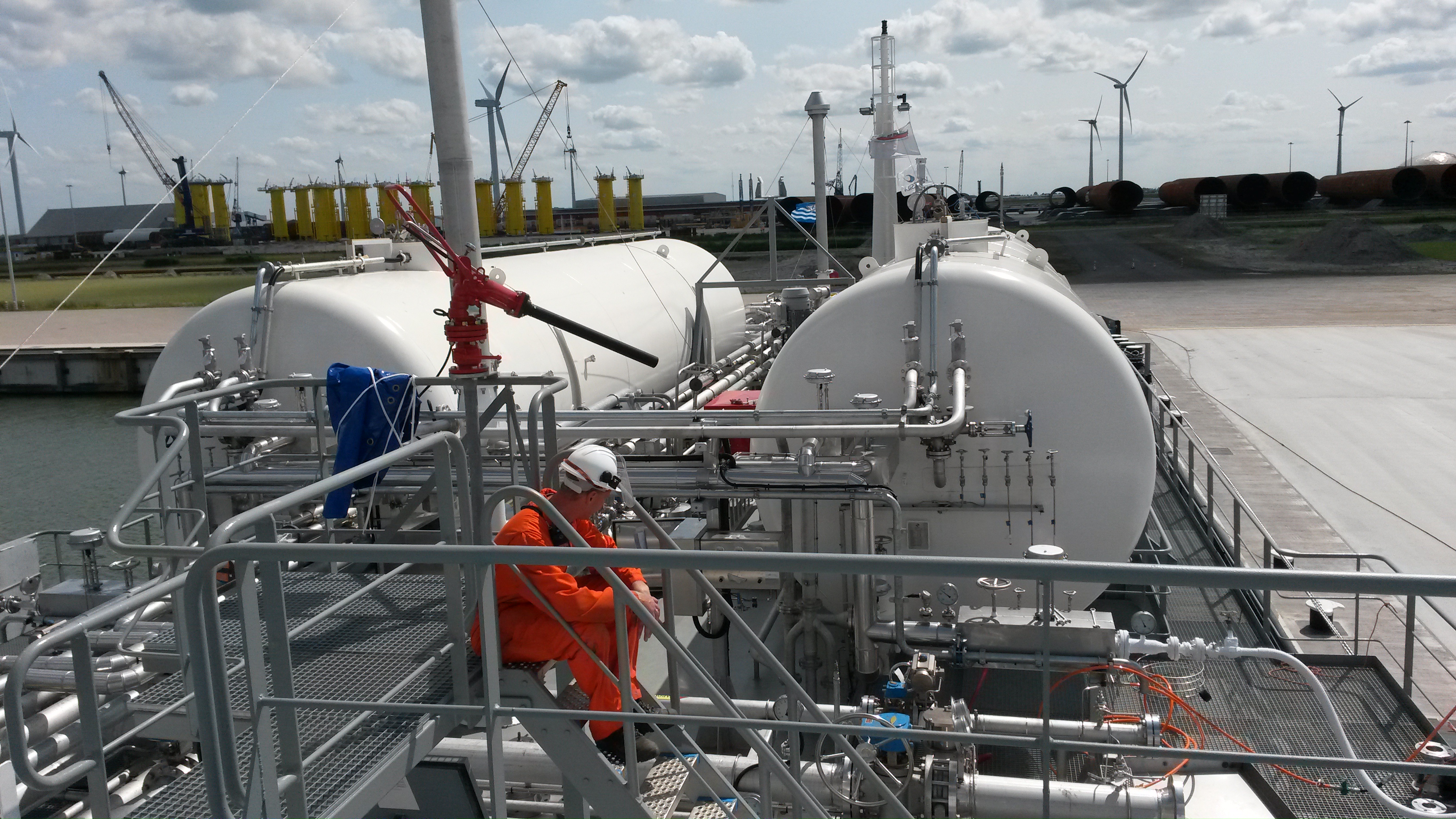 Bunkering is easy.jpg